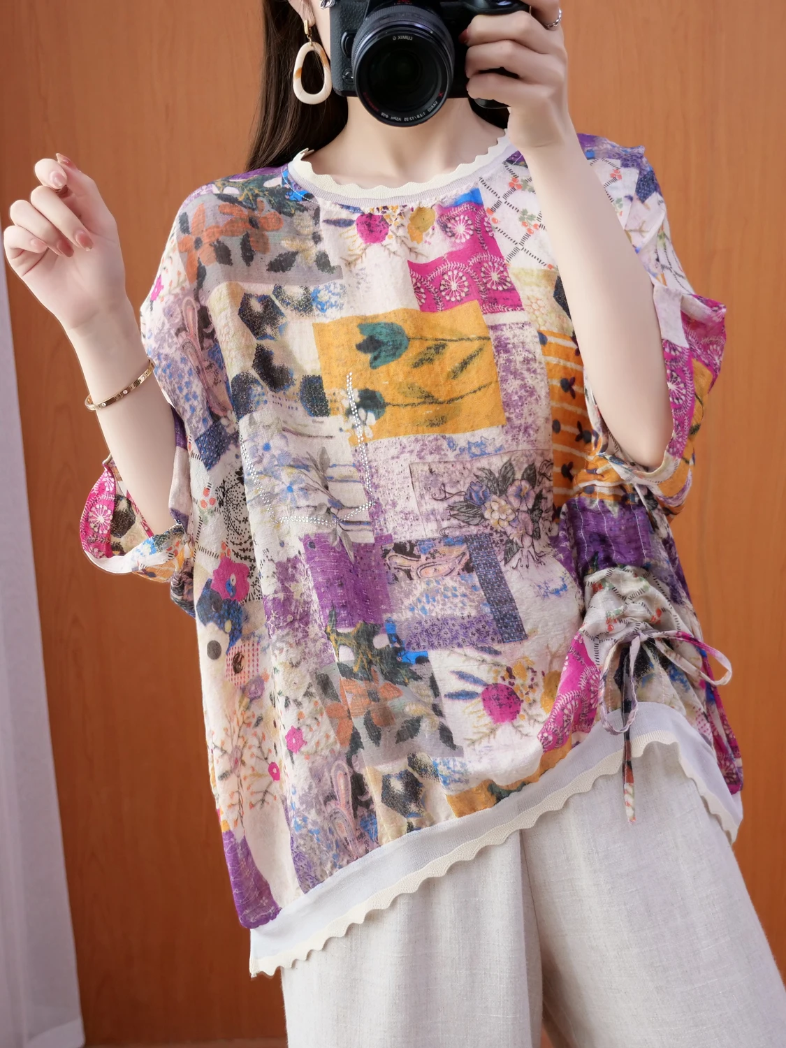 Loose Floral Print T-Shirt Drawstring round Neck Pocket Rhinestone Casual Summer Top for plus Size Women Comfortable Fit
Loose Floral Print T-Shirt Drawstring round Neck Pocket Rhinestone Casual Summer Top for plus Size Women Comfortable Fit