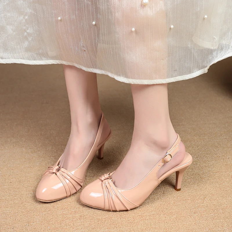 Summer 2026 French Butterfly Knot Women's Shoes Pointed Toe Backless Comfortable Thin Heel Fashion High Heel Sandals
Summer 2026 French Butterfly Knot Women's Shoes Pointed Toe Backless Comfortable Thin Heel Fashion High Heel Sandals