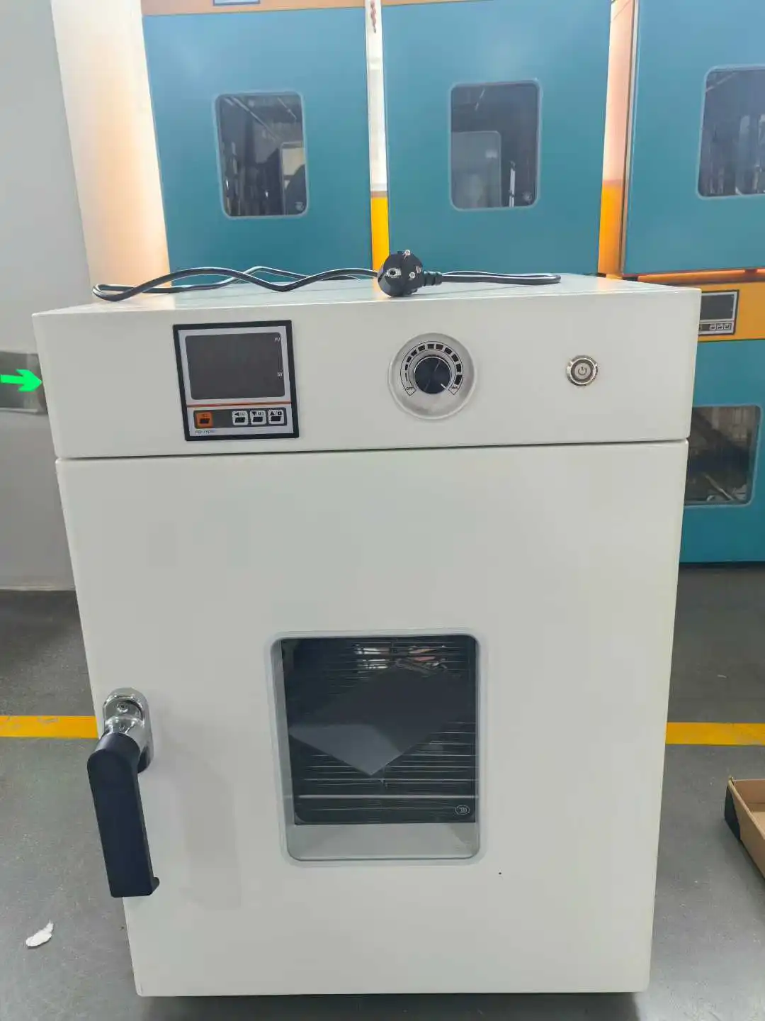 Electrothermal Thermostatic Drying Oven Vertical Type 30 Liter Laboratory Drying Sterilization
Electrothermal Thermostatic Drying Oven Vertical Type 30 Liter Laboratory Drying Sterilization