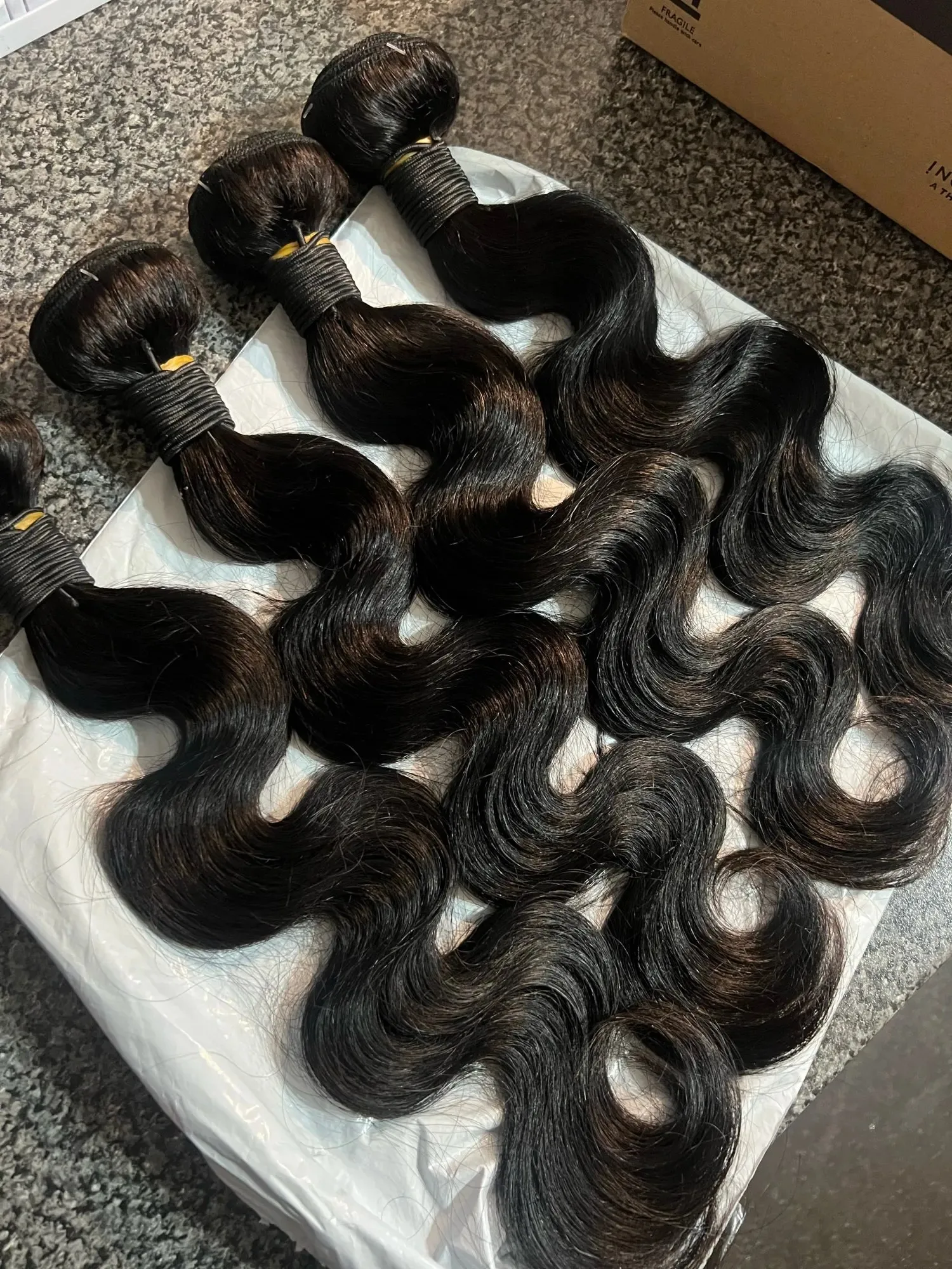 Наборы волос Body Wave 22, 24, 28 дюймов, 12A, 100% натуральные человеческие волосы, бразильские необработанные волосы, наборы для наращивания волос
Наборы волос Body Wave 22, 24, 28 дюймов, 12A, 100% натуральные человеческие волосы, бразильские необработанные волосы, наборы для наращивания волос