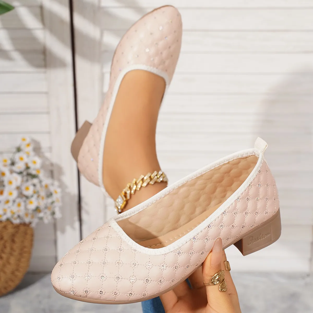 2025 г., женские трендовые новые повседневные легкие офисные модельные туфли на плоской подошве, женские удобные элегантные лоферы Baotou без шнуровки для женщин
2025 г., женские трендовые новые повседневные легкие офисные модельные туфли на плоской подошве, женские удобные элегантные лоферы Baotou без шнуровки для женщин