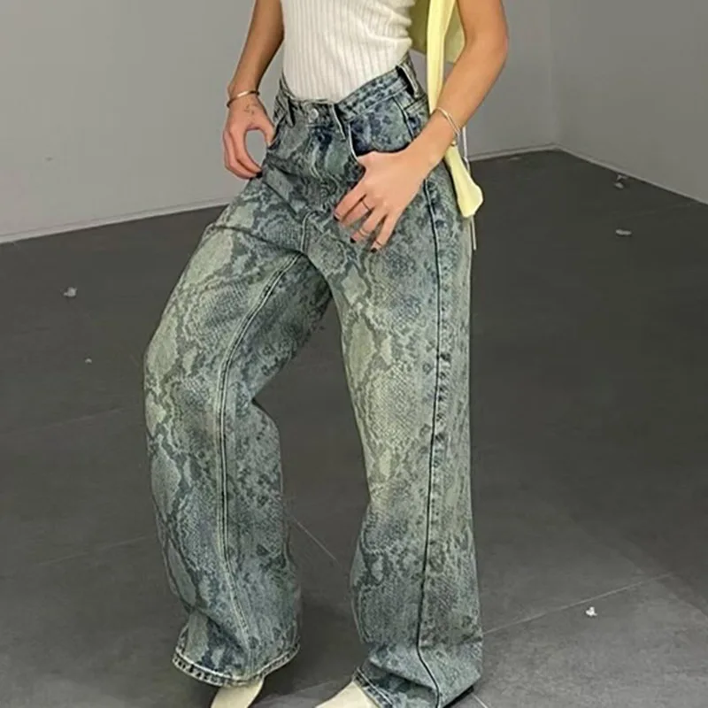 European and American trend snake print straight leg casual jeans female INS high street fashion spice pocket cargo pants
European and American trend snake print straight leg casual jeans female INS high street fashion spice pocket cargo pants