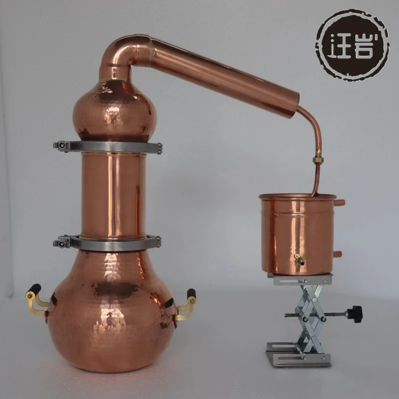 Pure dew distillation machine distiller essential oil refiner ancient pure copper distiller purple copper purification equipment
Pure dew distillation machine distiller essential oil refiner ancient pure copper distiller purple copper purification equipment