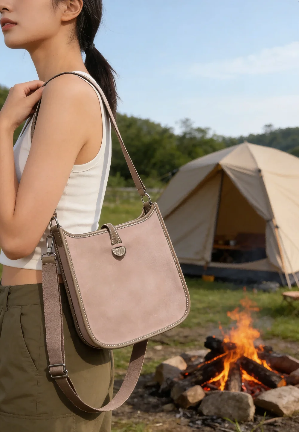 Новая кожаная сумка через плечо для женщин, сумка стюардессы, сумка через плечо с широким ремнем, сумка-мессенджер в европейском стиле в стиле ретро
Новая кожаная сумка через плечо для женщин, сумка стюардессы, сумка через плечо с широким ремнем, сумка-мессенджер в европейском стиле в стиле ретро