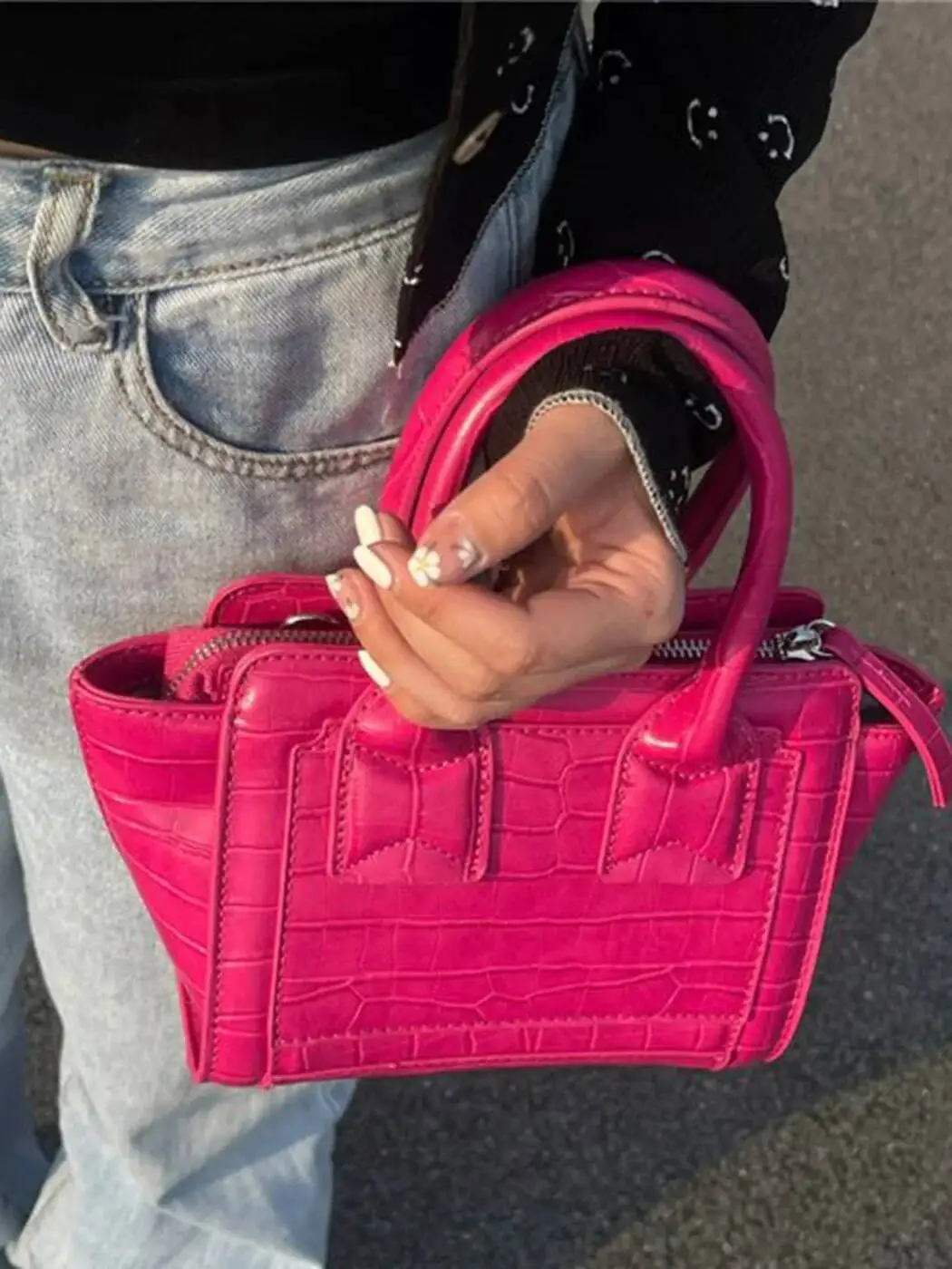 Bloom Crocodile Pattern Bucket Women 2023 Haruku Handle Casual Crossbody Bags Female Vintage Pink Y2k Hand Bag Aesthetic
Bloom Crocodile Pattern Bucket Women 2023 Haruku Handle Casual Crossbody Bags Female Vintage Pink Y2k Hand Bag Aesthetic