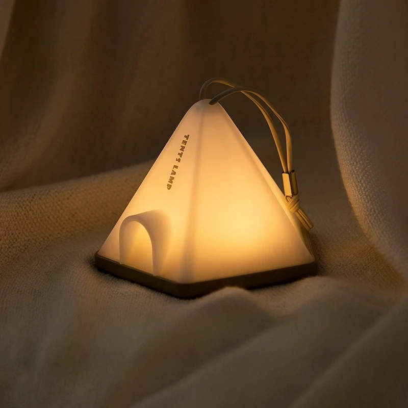 Портативный ночник для палатки, спальни и дома, с зарядкой, атмосферный светильник, минималистичная прикроватная лампа, для кемпинга на открытом воздухе
Портативный ночник для палатки, спальни и дома, с зарядкой, атмосферный светильник, минималистичная прикроватная лампа, для кемпинга на открытом воздухе