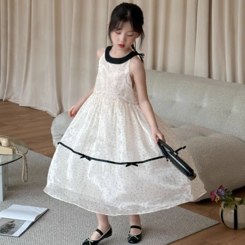 Children's 2025 Summer New Girls Halterneck Sleeveless Polka Dot Princess Girls Sweet Fairy Dress
Children's 2025 Summer New Girls Halterneck Sleeveless Polka Dot Princess Girls Sweet Fairy Dress