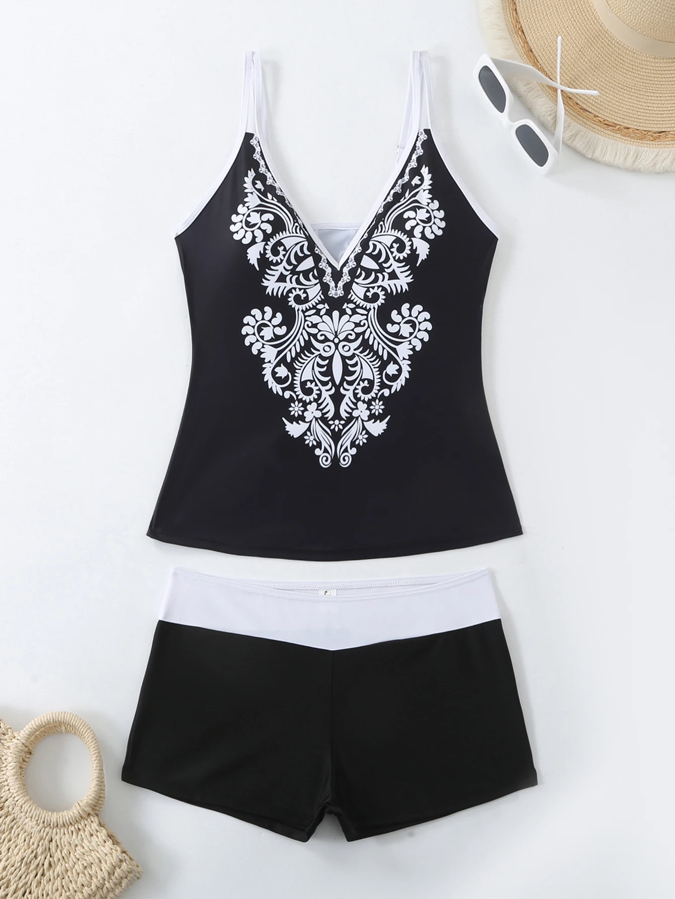 Floral Print Patchwork Black 2 Piece Set Tankini, Round Neck High Waist Stretchy Swimsuits, Women's Summer Bikini Beachwear
Floral Print Patchwork Black 2 Piece Set Tankini, Round Neck High Waist Stretchy Swimsuits, Women's Summer Bikini Beachwear