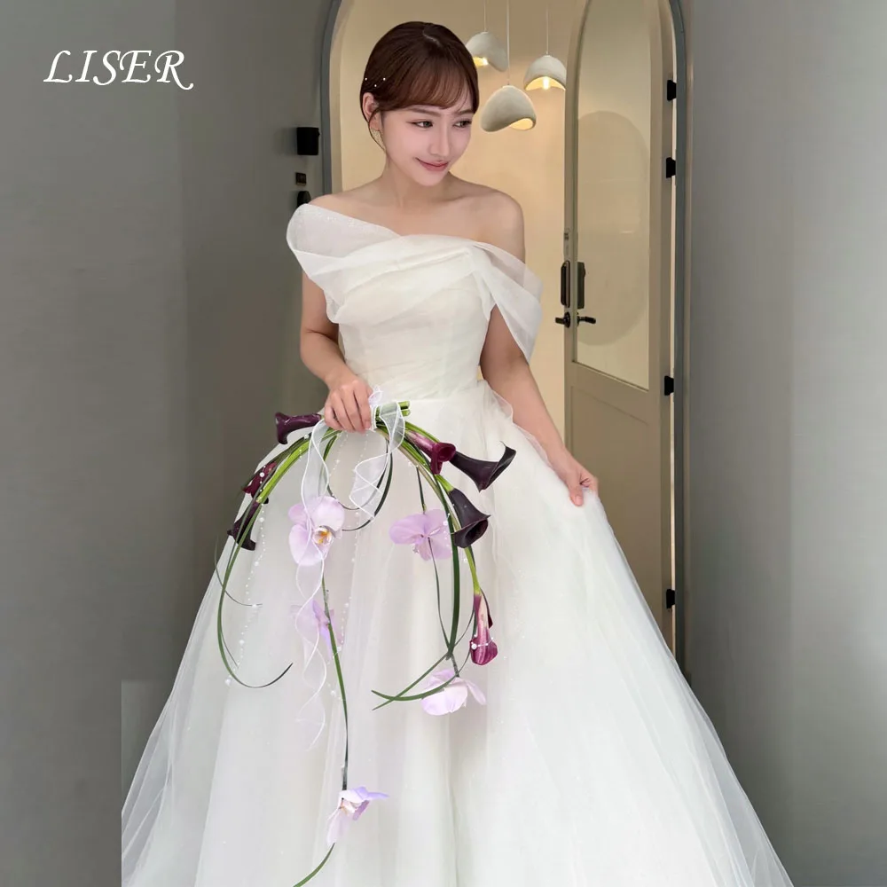 Liser Off Shoulder A-Line Korea Wedding Dresses Organza Silk Elegant Photo Shoot Customized Fairy Long Bridal Gown 웨딩드레스
Liser Off Shoulder A-Line Korea Wedding Dresses Organza Silk Elegant Photo Shoot Customized Fairy Long Bridal Gown 웨딩드레스
