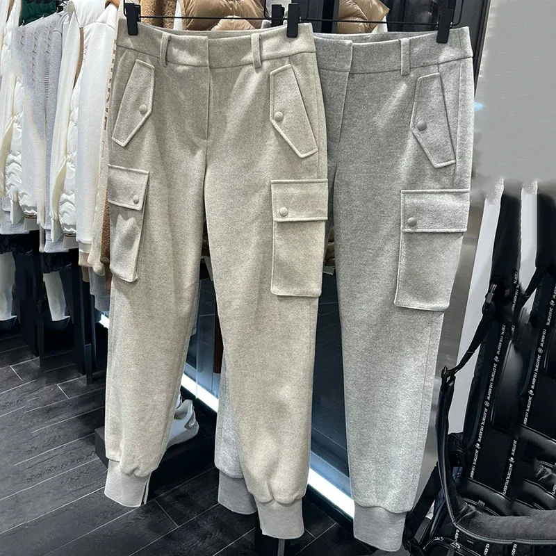 Autumn and winter Korean golf clothing women's solid color versatile multi-pocket bundle pants outdoor warm thick trousers
Autumn and winter Korean golf clothing women's solid color versatile multi-pocket bundle pants outdoor warm thick trousers