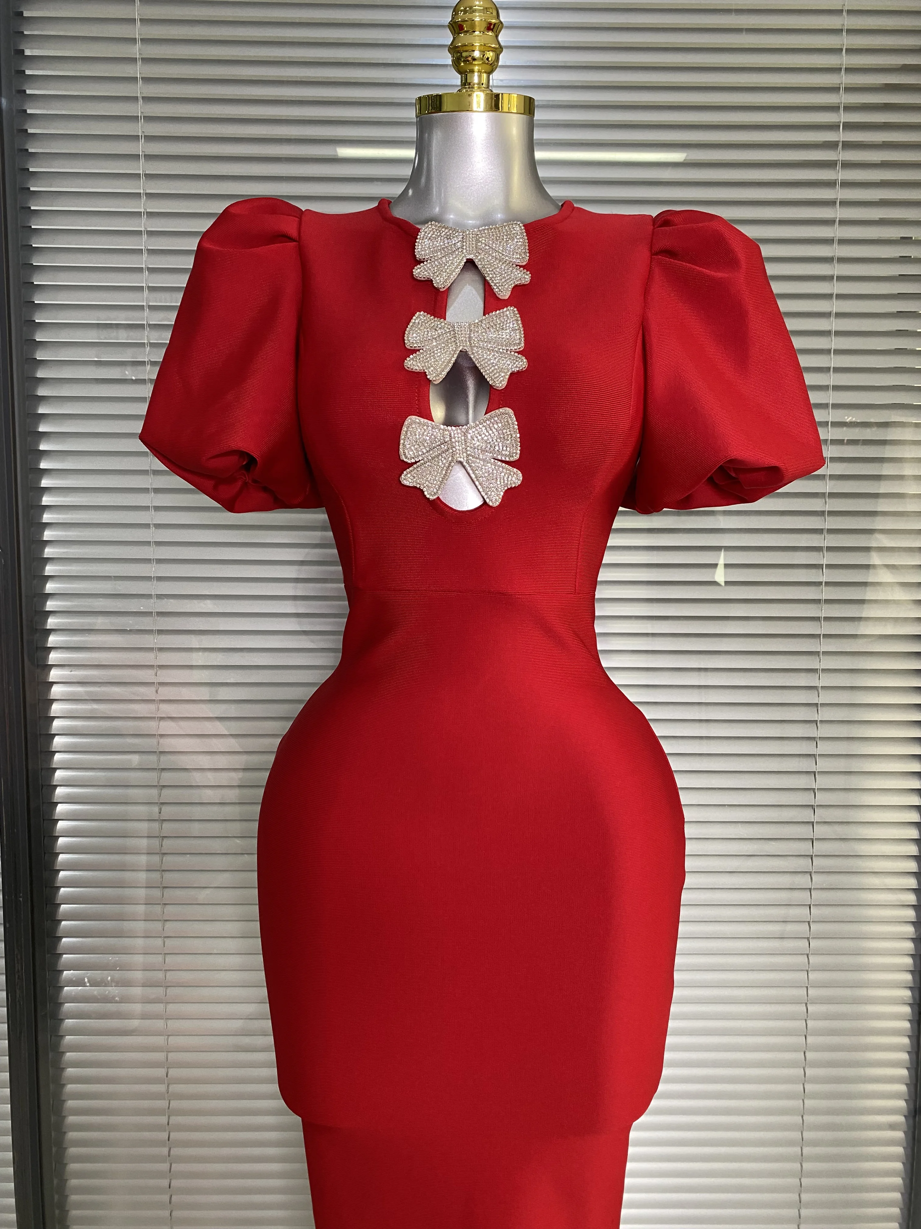 Luxury Diamonds Women Sexy Elegant Sleeve Bow Red Cocktail Bandage Celebrity Birthday Dress Party Outfit Prom Gowns Vestidos
Luxury Diamonds Women Sexy Elegant Sleeve Bow Red Cocktail Bandage Celebrity Birthday Dress Party Outfit Prom Gowns Vestidos