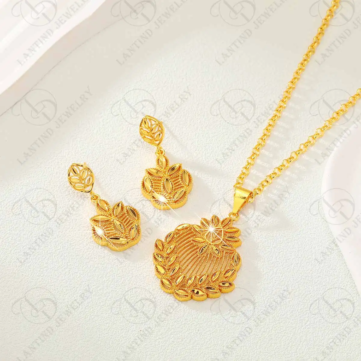 As00093 Middle Eastern Exquisite Women's 24K Gold-Plated Fashionable New Flower Pendant Elegant Dubai Party Matchinging Dress Necklace Gift Earrings Ethiopian Bridal Jewelry Set for Women
As00093 Middle Eastern Exquisite Women's 24K Gold-Plated Fashionable New Flower Pendant Elegant Dubai Party Matchinging Dress Necklace Gift Earrings Ethiopian Bridal Jewelry Set for Women