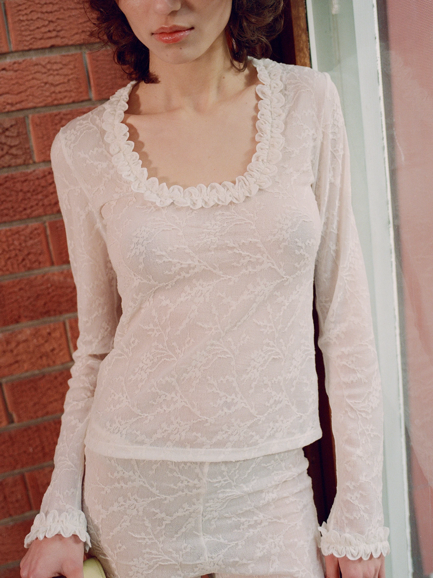 Romantic Sle Lace Floral Embroidery Slim Fit U-Ne Long Sve T-irt My Mum Made It Cotton Deep U-Neline Top
Romantic Sle Lace Floral Embroidery Slim Fit U-Ne Long Sve T-irt My Mum Made It Cotton Deep U-Neline Top