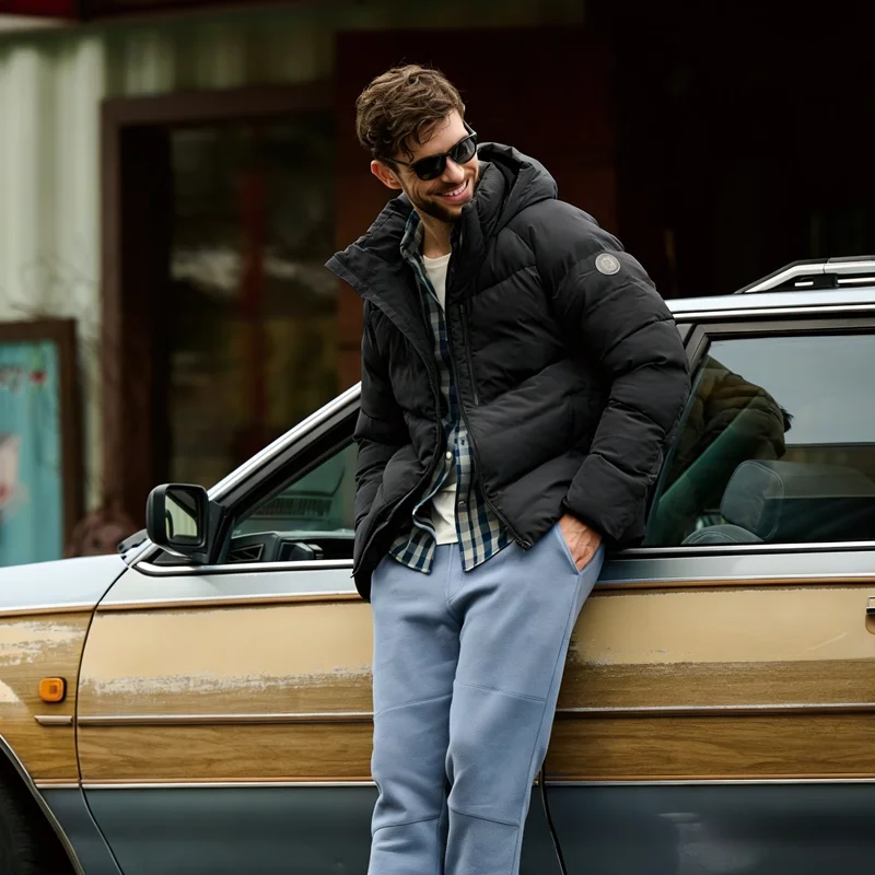 Высокоэффективная водонепроницаемая мужская куртка-пуховик с капюшоном из технологичного хлопка, обеспечивающая тепло и комфорт.
Высокоэффективная водонепроницаемая мужская куртка-пуховик с капюшоном из технологичного хлопка, обеспечивающая тепло и комфорт.