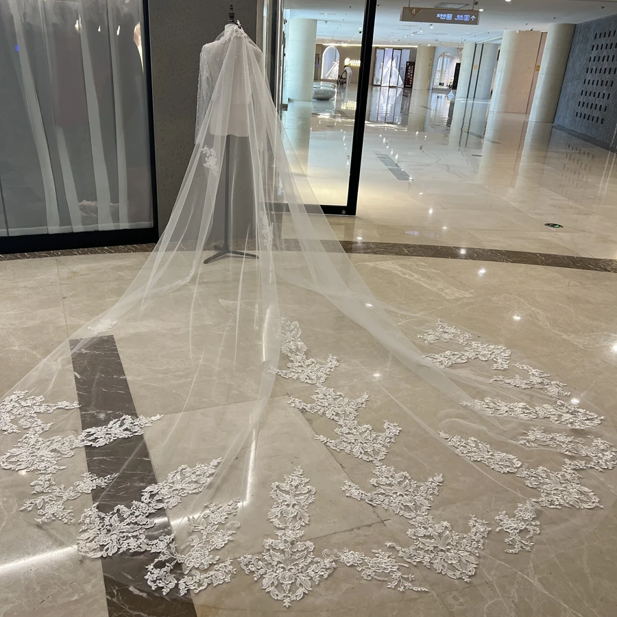 New Arrival Ivory Cathedral Wedding Veil Appliques Lace Bridal veils Voile mariage Wedding accessories boda velos de novia 2025
New Arrival Ivory Cathedral Wedding Veil Appliques Lace Bridal veils Voile mariage Wedding accessories boda velos de novia 2025
