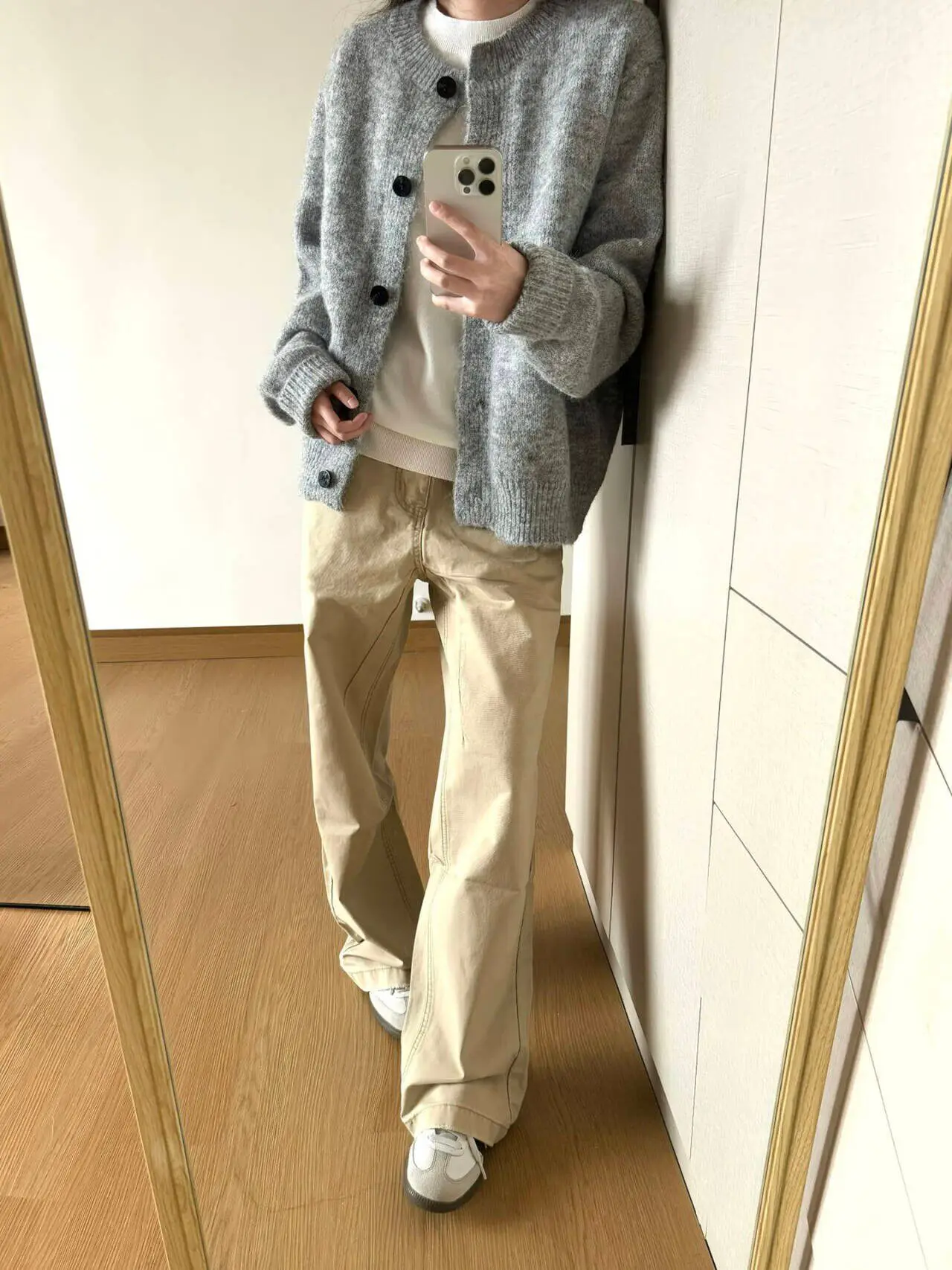 American Washed Wide Leg Jeans Men's Loose Straight Casual Pants High Waist Decorative Stitching Slimming Effect Denim Jeans
American Washed Wide Leg Jeans Men's Loose Straight Casual Pants High Waist Decorative Stitching Slimming Effect Denim Jeans