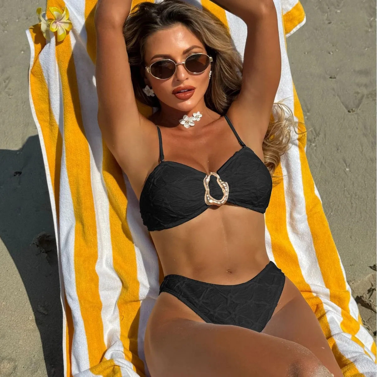New Solid Color Swimsuit Women's Two-piece Bikini Bikini Swimsuit Set
New Solid Color Swimsuit Women's Two-piece Bikini Bikini Swimsuit Set
