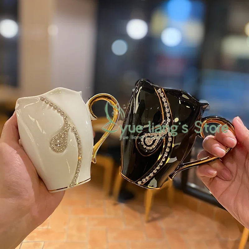 Rhinestone Luxury European Ceramic Water Cup Hand-painted Gold Mug Exquisite Gift Box Couple Cup Christmas Gift
Rhinestone Luxury European Ceramic Water Cup Hand-painted Gold Mug Exquisite Gift Box Couple Cup Christmas Gift