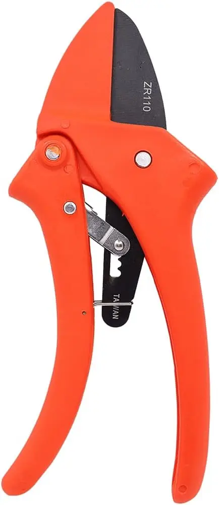 8.5-Inch Ratchet Pruner, Cuts Stems Up to 1/2-Inch Thick, Orange
8.5-Inch Ratchet Pruner, Cuts Stems Up to 1/2-Inch Thick, Orange