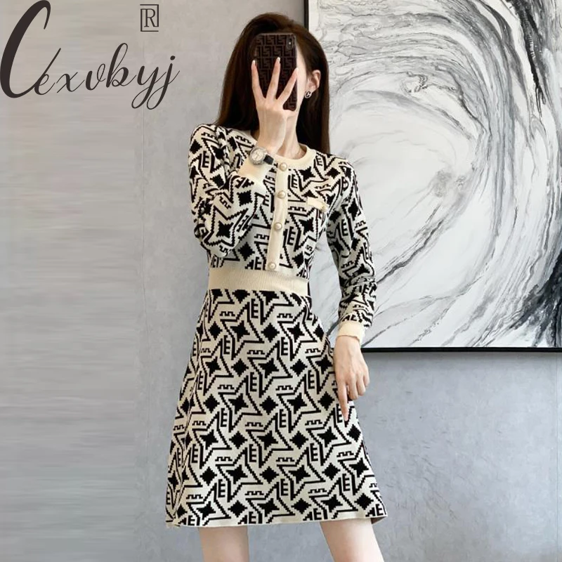 Autumn Winter Knitted Dress Women French Style Round Neck Print Vintage Vestidos Office Ladies Long Sleeve Elegant A-Line Dress
Autumn Winter Knitted Dress Women French Style Round Neck Print Vintage Vestidos Office Ladies Long Sleeve Elegant A-Line Dress