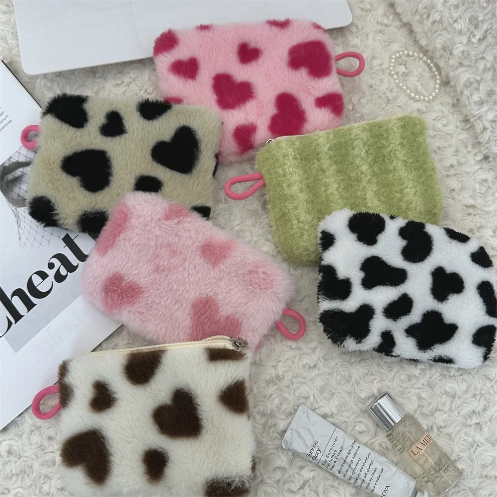 Ins Plush Love Student Coin Purse Coin Pouch Women Clutch Bag Small Makeup Bag Key Lipstick Bag Wallet Mini Purse ID Card Holder
Ins Plush Love Student Coin Purse Coin Pouch Women Clutch Bag Small Makeup Bag Key Lipstick Bag Wallet Mini Purse ID Card Holder