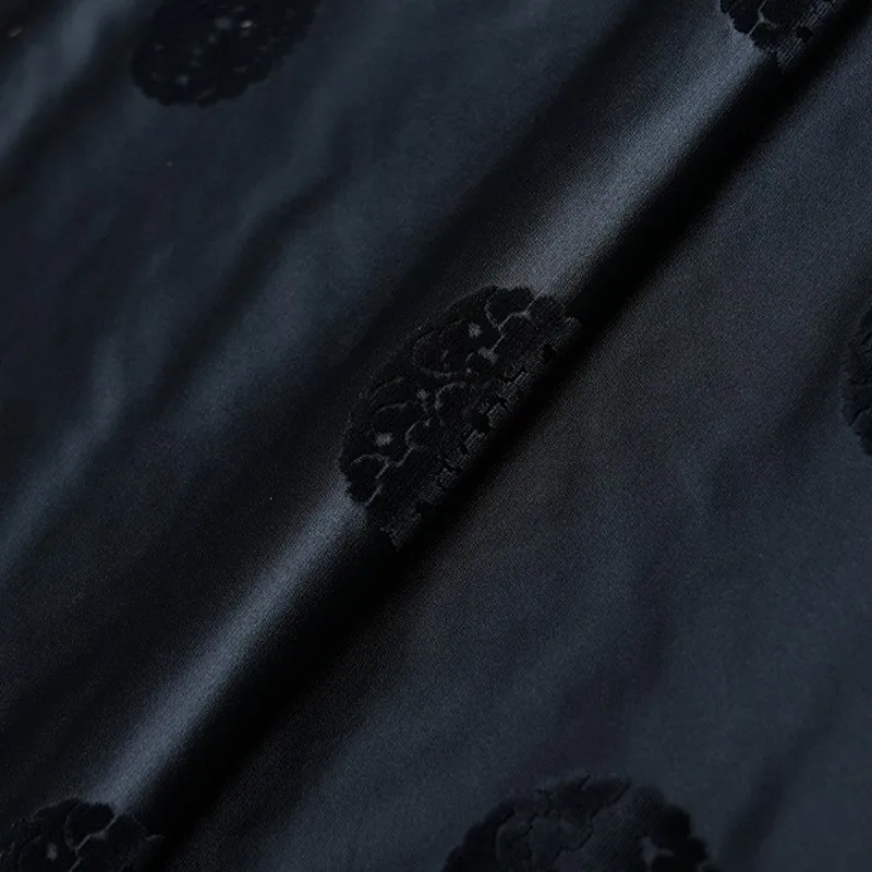Handmade Zhangzhou satin jacquard fabric polyester fiber traditional pattern Chinese clothing cheongsam
Handmade Zhangzhou satin jacquard fabric polyester fiber traditional pattern Chinese clothing cheongsam