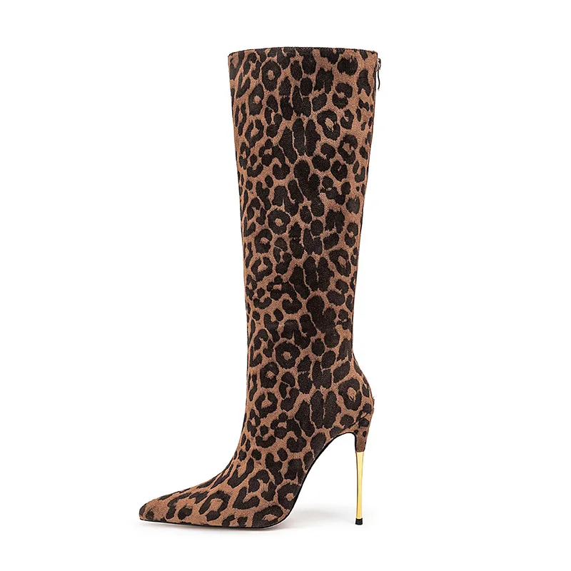 Arden Furtado 2024 Winter leopard print suede Pointed toe Thin heels Knee High Boots Back zipper Super high heel Modern boots
Arden Furtado 2024 Winter leopard print suede Pointed toe Thin heels Knee High Boots Back zipper Super high heel Modern boots