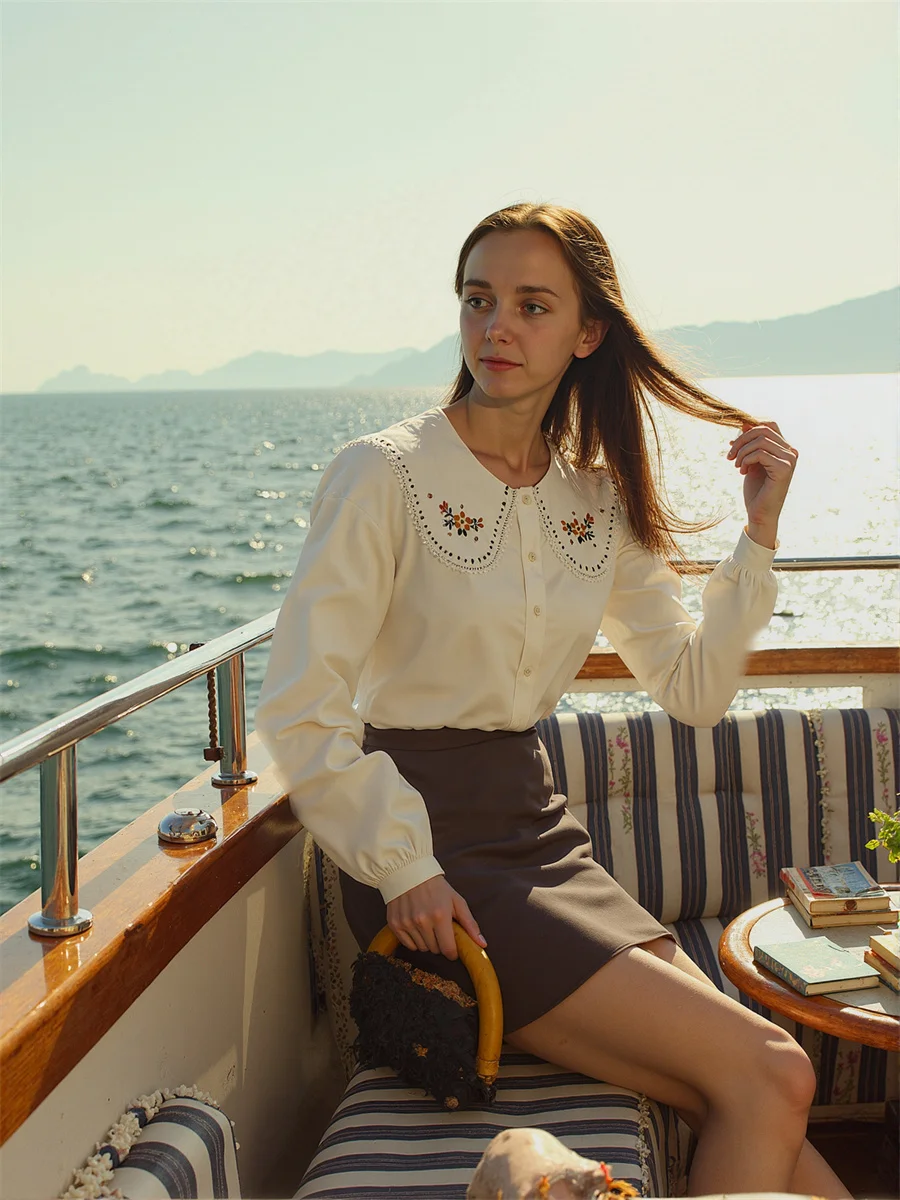 Shirts For Women Lantern Sleeve Peter Pan Collar Embroidered Flower Pattern Design Button Front Elegant Chic Fashion Female
Shirts For Women Lantern Sleeve Peter Pan Collar Embroidered Flower Pattern Design Button Front Elegant Chic Fashion Female