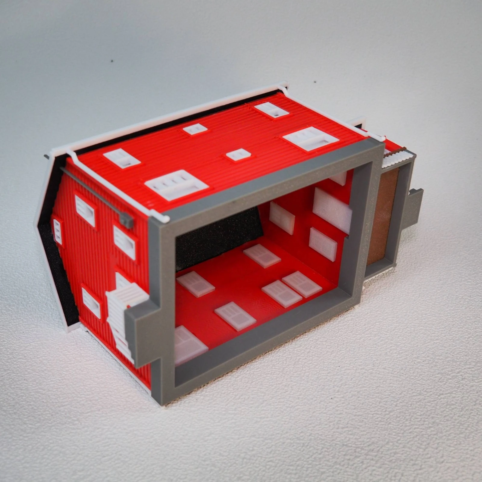 Miniature Villa with Porch American-Style Residential Model House Scale Model House Assembled Architectural for Collectors
Miniature Villa with Porch American-Style Residential Model House Scale Model House Assembled Architectural for Collectors