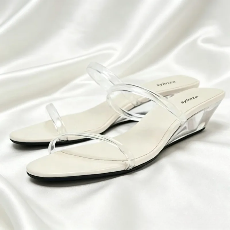 Fashion PVC Transparent Slippers for Women Elegant Round Toe Wedges Slide Sandals Comfortable Women Shoes Luxury Designer Shoes
Fashion PVC Transparent Slippers for Women Elegant Round Toe Wedges Slide Sandals Comfortable Women Shoes Luxury Designer Shoes