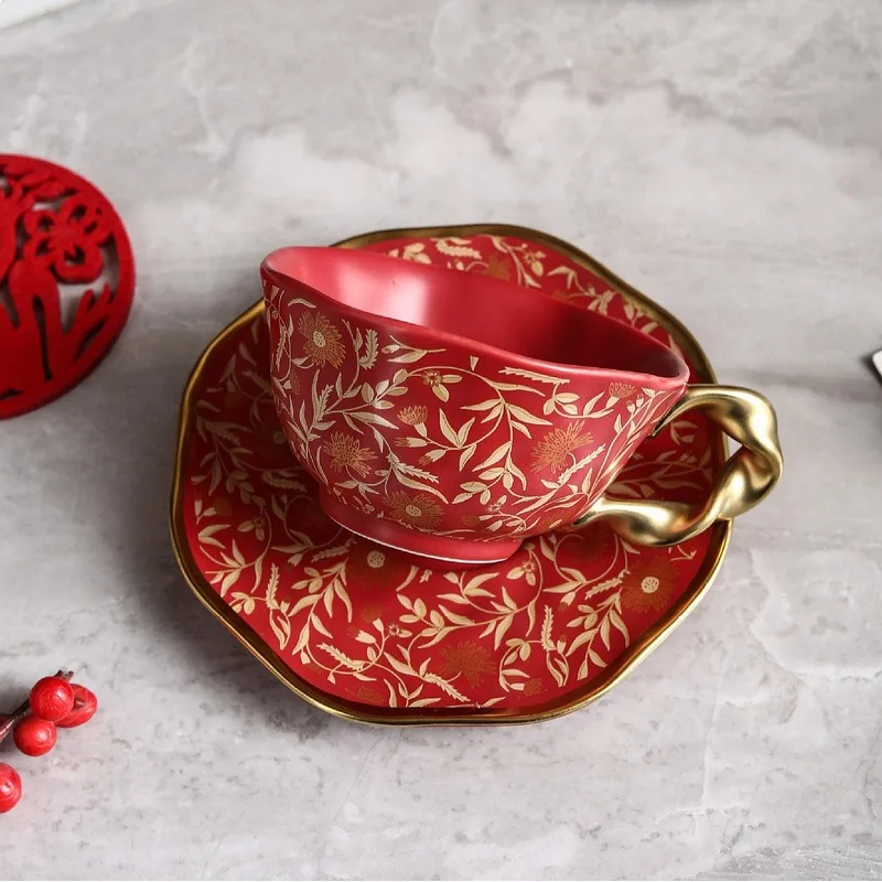 Vintage Gold Gilt Mandala Flower Twist Handle Coffee Cup Saucer Set Light Luxury Couple Pair Ceramic Cup European Tea Cup Gift
Vintage Gold Gilt Mandala Flower Twist Handle Coffee Cup Saucer Set Light Luxury Couple Pair Ceramic Cup European Tea Cup Gift