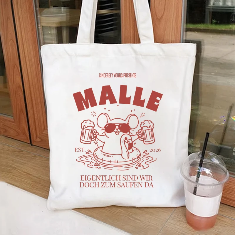 Fun Malle 2026 Canvas Tote Bag Women "Eigentlich Sind Wir Doch Zum Saufen Da" Vacation Shoulder Bag Gifts Vintage German Handbag
Fun Malle 2026 Canvas Tote Bag Women "Eigentlich Sind Wir Doch Zum Saufen Da" Vacation Shoulder Bag Gifts Vintage German Handbag