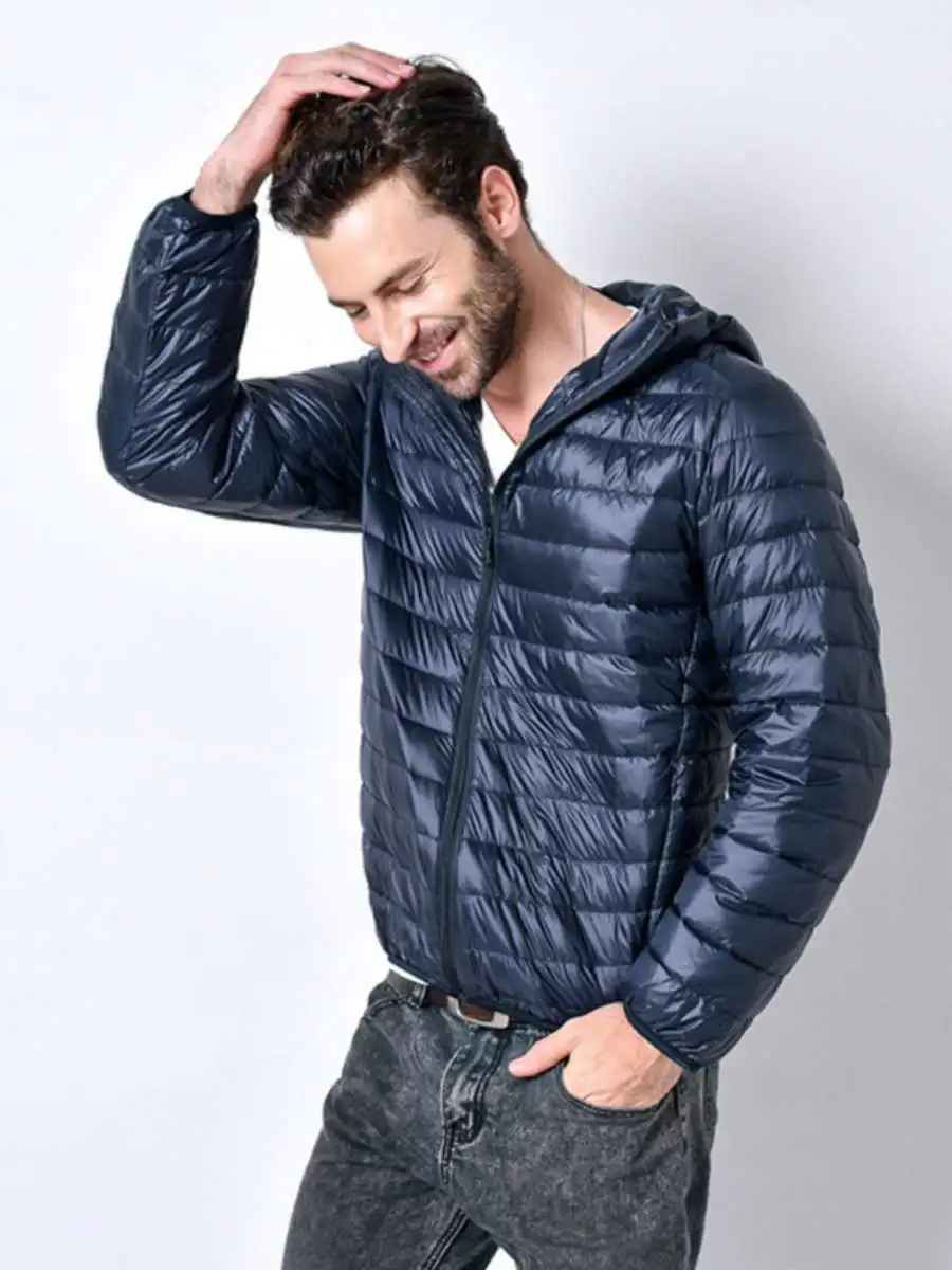 Мужская молодежная легкая куртка Slim Fit с капюшоном, на хлопковом пуху, новая, большого размера, повседневная верхняя одежда, длинное пальто на молнии для зимы
Мужская молодежная легкая куртка Slim Fit с капюшоном, на хлопковом пуху, новая, большого размера, повседневная верхняя одежда, длинное пальто на молнии для зимы