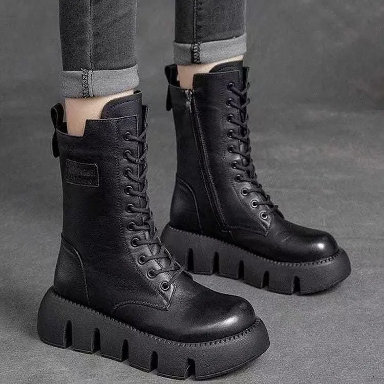 Winter New High-Tube Boots Thick Bottom Warm Women's Boots Casual Fashionable Cotton Lined Boots Women Waterproof Plat...
Winter New High-Tube Boots Thick Bottom Warm Women's Boots Casual Fashionable Cotton Lined Boots Women Waterproof Plat...