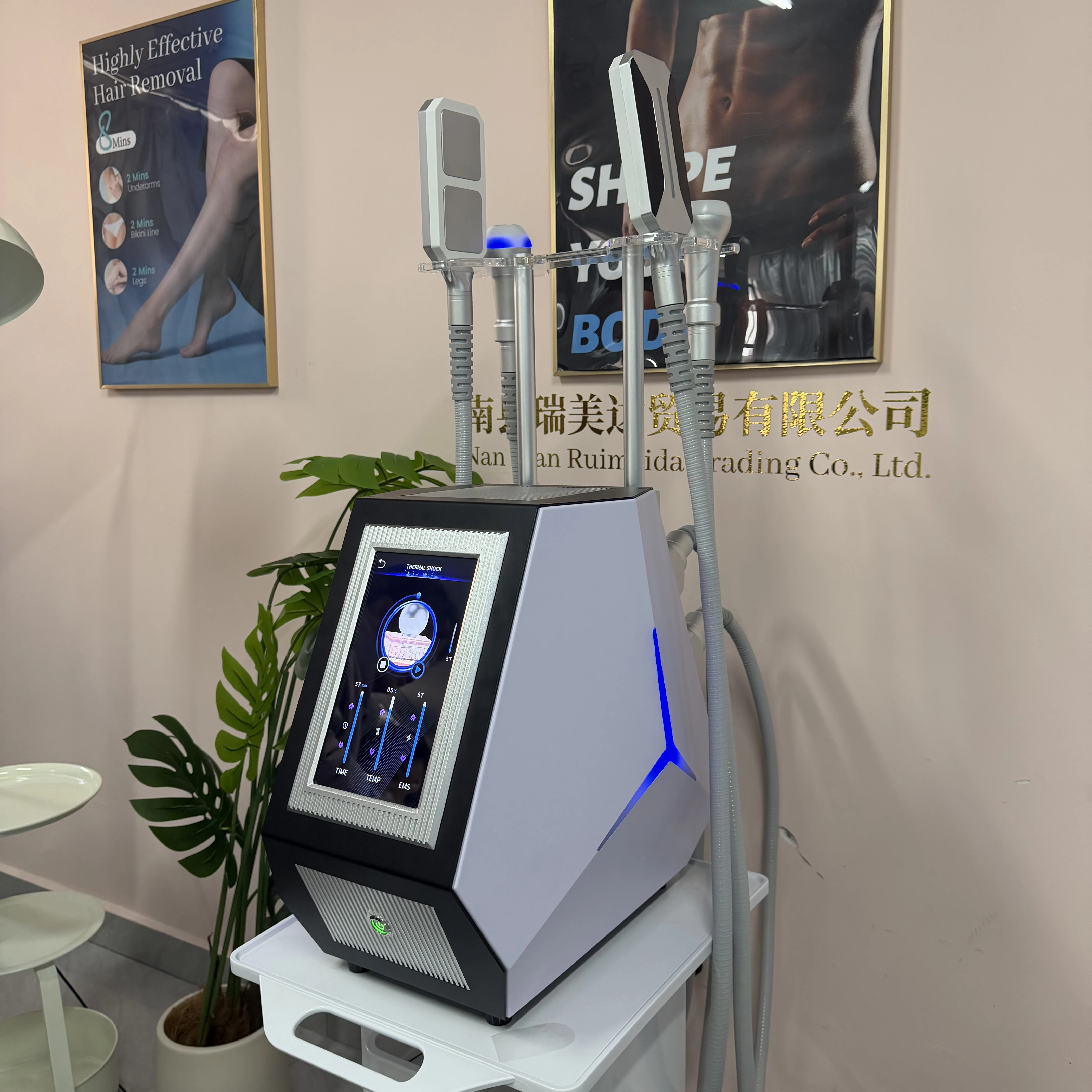 Новая машина EMS Cool T Shock Cryoskin 4,0, портативное оборудование, машина для похудения тела, горячая и холодная подтяжка кожи
Новая машина EMS Cool T Shock Cryoskin 4,0, портативное оборудование, машина для похудения тела, горячая и холодная подтяжка кожи