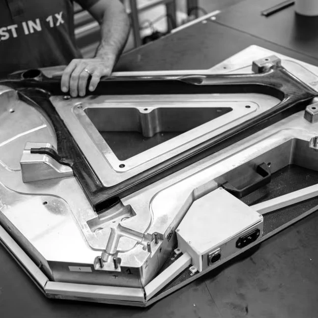 Carbon Fiber Factory Custom Metal Mold Carbon Fiber Bicycle Mold Processing Service
Carbon Fiber Factory Custom Metal Mold Carbon Fiber Bicycle Mold Processing Service