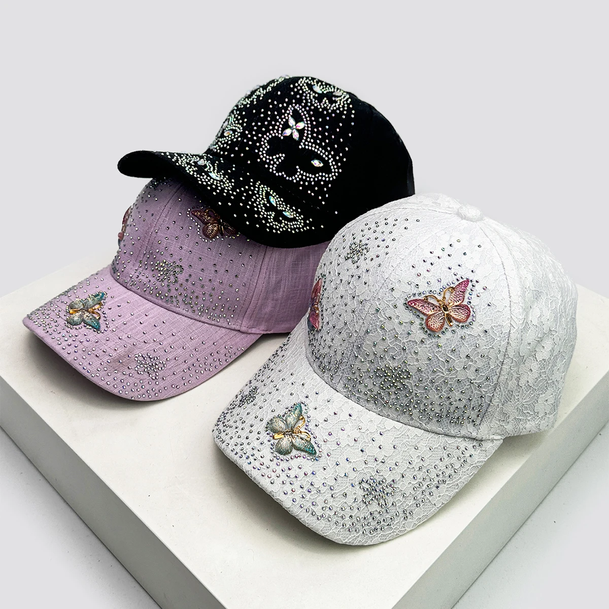 New Women Outdoor Lace Diamond Butterfly Baseball Hats Breathable Casual Sunshade Peaked Caps Versatile Travel Fashion Korean
New Women Outdoor Lace Diamond Butterfly Baseball Hats Breathable Casual Sunshade Peaked Caps Versatile Travel Fashion Korean