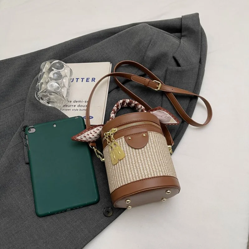 Trendy-neat 2025 New Ladies Luxury Brand Leather Crossbody Bag Famous Designer Popular Elegant Classic
Trendy-neat 2025 New Ladies Luxury Brand Leather Crossbody Bag Famous Designer Popular Elegant Classic