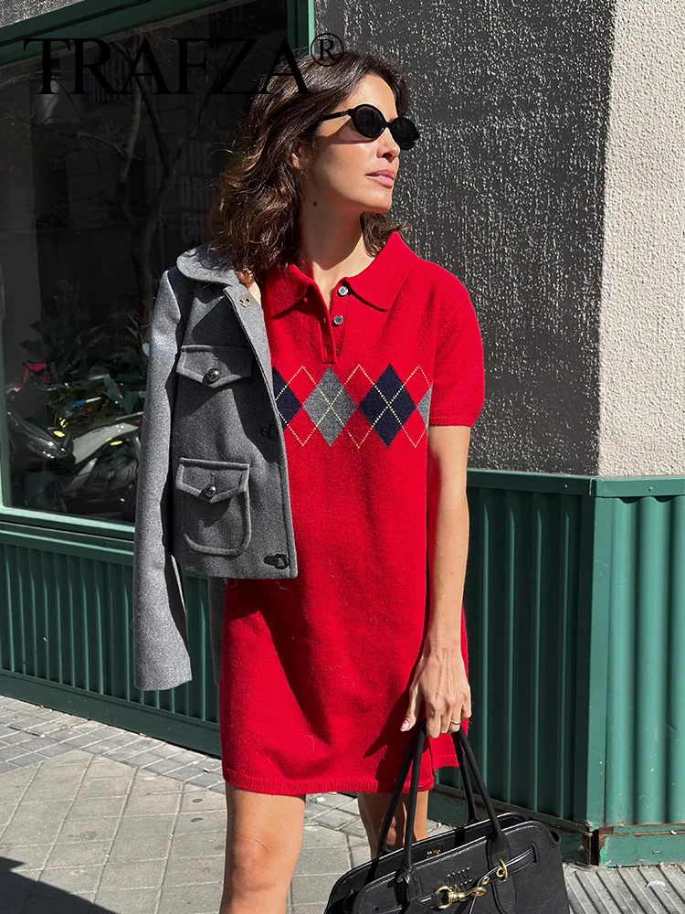 TRAFZA Women Fashion Solid Turn-down Collar Short Sleeve Diamond Decorated Knitted Dress Female Autumn Chic Button Mini Dress
TRAFZA Women Fashion Solid Turn-down Collar Short Sleeve Diamond Decorated Knitted Dress Female Autumn Chic Button Mini Dress