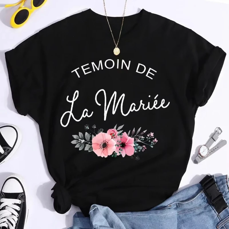 Футболка Temoin De La Mariee с цветочной гирляндой, топы для подружки невесты, футболки для команды невесты, топы для свадебной вечеринки, подарки для свадебного душа
Футболка Temoin De La Mariee с цветочной гирляндой, топы для подружки невесты, футболки для команды невесты, топы для свадебной вечеринки, подарки для свадебного душа