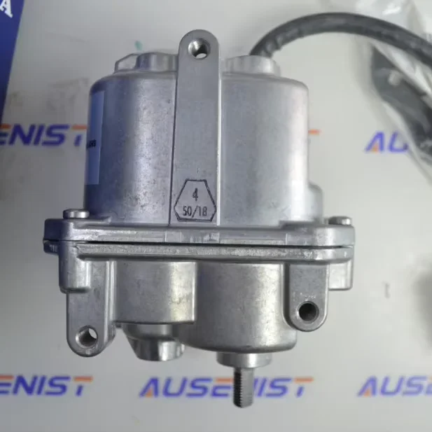 Kalmar 425817.8371 0206002111 A31473.0100 Electronic throttle motor VDO ACTUATOR
Kalmar 425817.8371 0206002111 A31473.0100 Electronic throttle motor VDO ACTUATOR