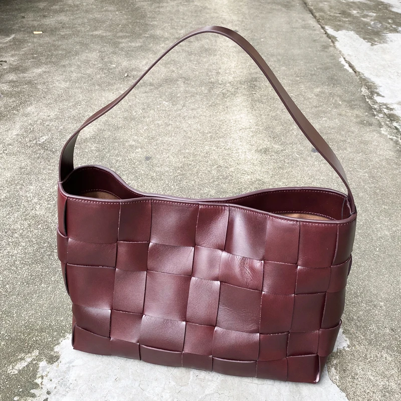 Genuine Leather Hand Woven Tote Bags For Women Luxury Designer Handbags And Purses 2025 New In Natural Cowhide Underarm Shoulder
Genuine Leather Hand Woven Tote Bags For Women Luxury Designer Handbags And Purses 2025 New In Natural Cowhide Underarm Shoulder
