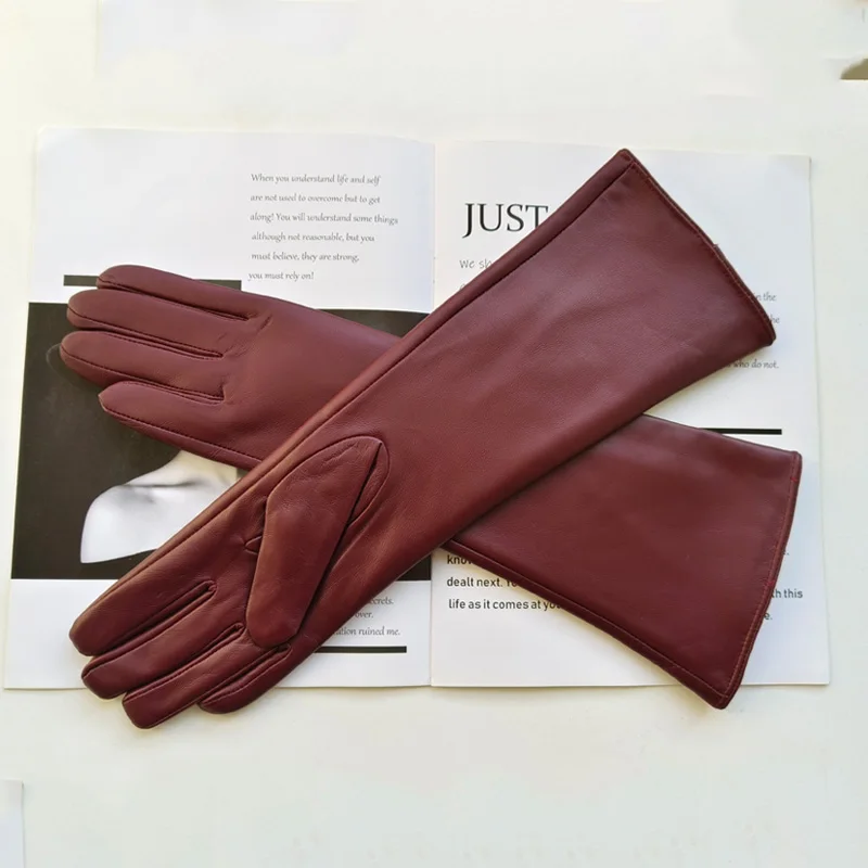 longs en peau de mouton pour femmes avec isolation en peluche et gants en cuir coupe-vent pour la conduite
longs en peau de mouton pour femmes avec isolation en peluche et gants en cuir coupe-vent pour la conduite