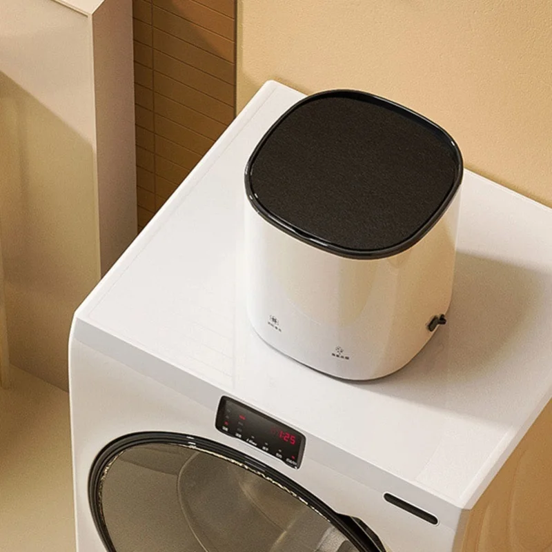 4.5L Mini Washing Machine Household Underwear Socks Washing Machine Portable Blue Light Washer
4.5L Mini Washing Machine Household Underwear Socks Washing Machine Portable Blue Light Washer