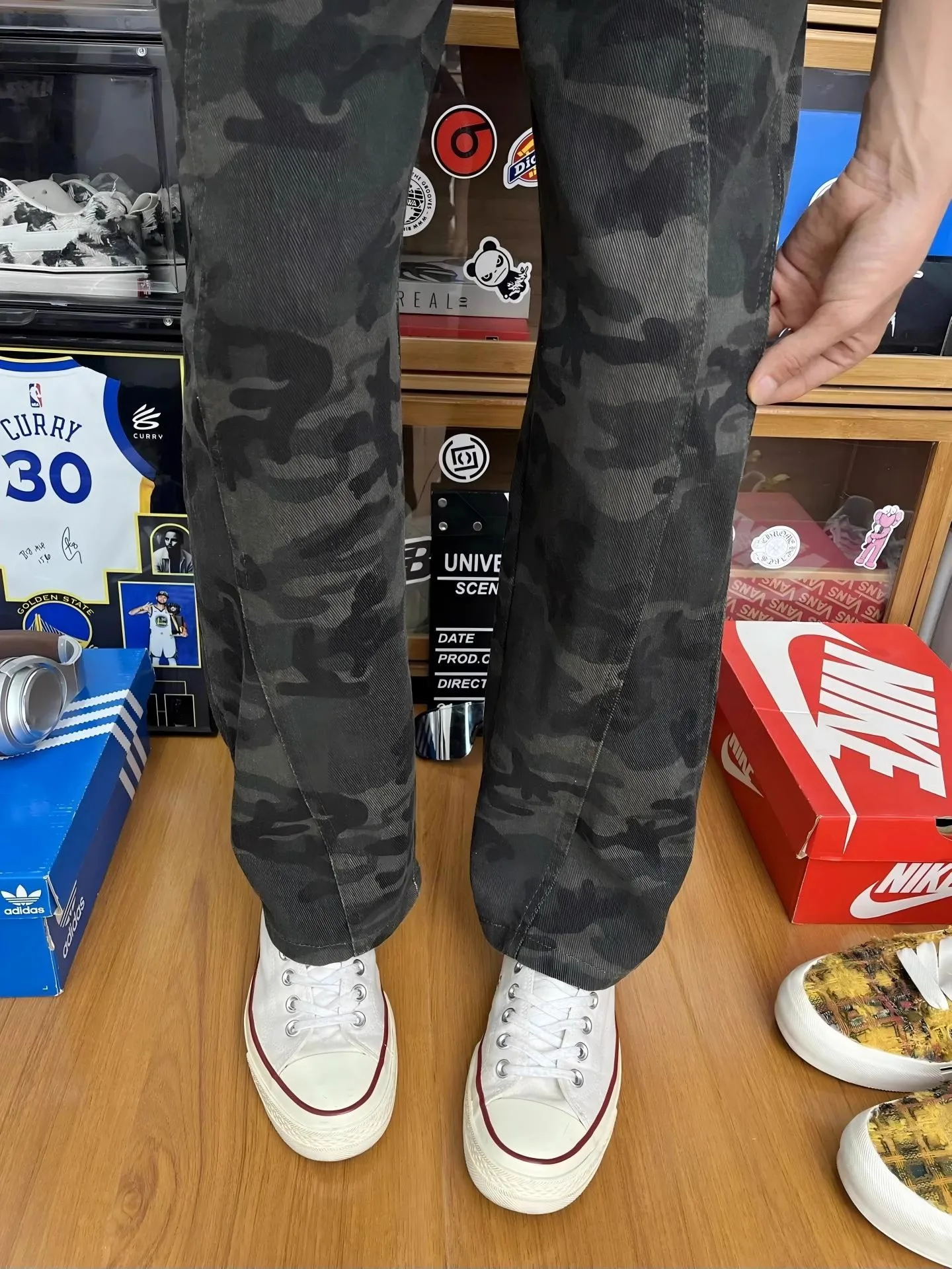 Military een Khaki Straight Leg Jeans Men Women American High Street Workwear Slim Fit Jeans Knife Waed Denim
Military een Khaki Straight Leg Jeans Men Women American High Street Workwear Slim Fit Jeans Knife Waed Denim