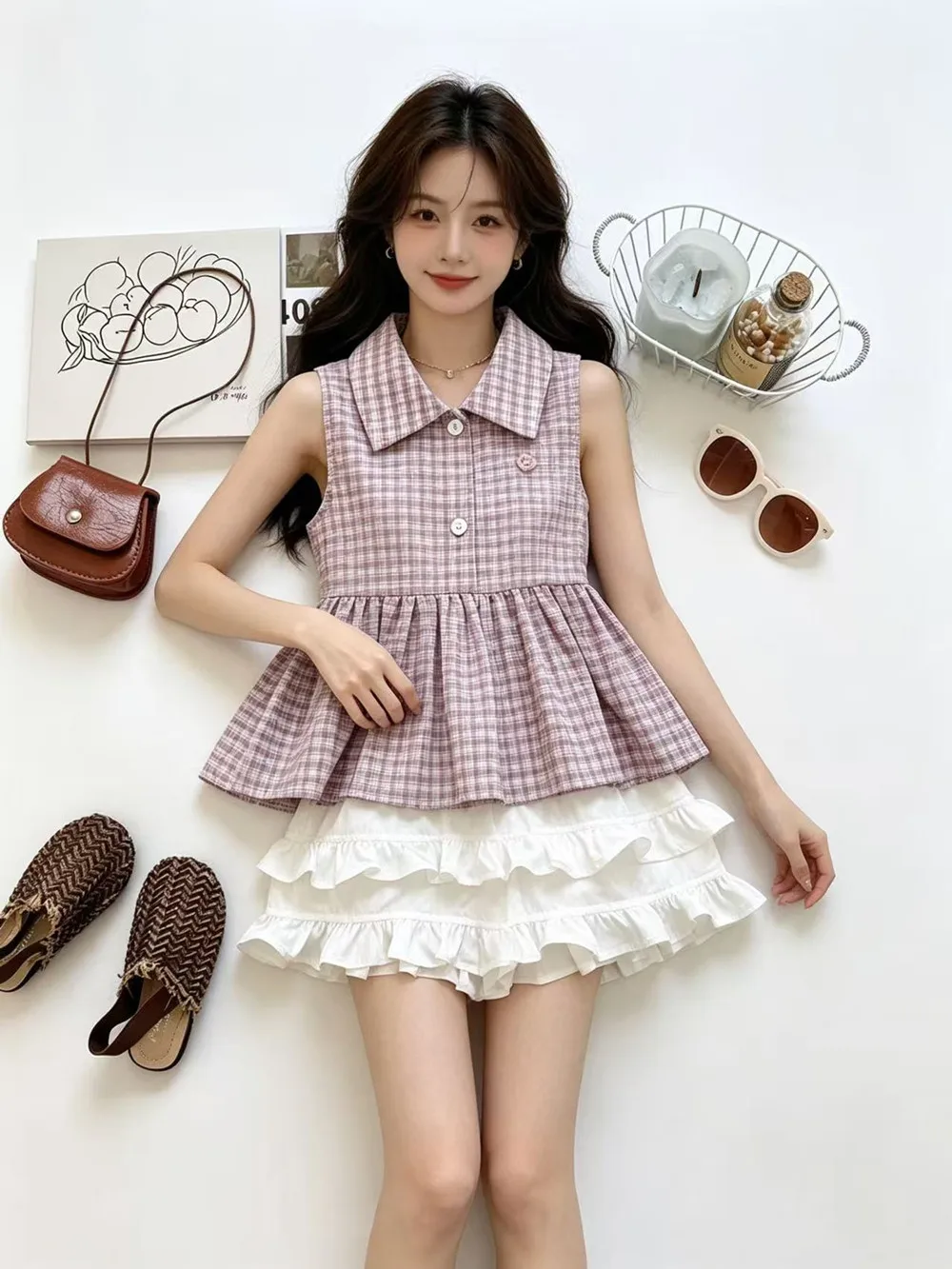 Girls Summer Outfit Fashionable Plaid Collared Vest With Lace Shorts Two-Piece Set Children's Clothing Set 90-150CM
Girls Summer Outfit Fashionable Plaid Collared Vest With Lace Shorts Two-Piece Set Children's Clothing Set 90-150CM