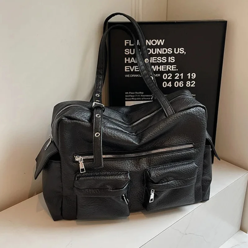 Women PU Leather Shoulder Bag Multi-Pockets Underarm Bag Solid Versatile Commuting Handbag Adjustable Strap Armpit Tote Bag
Women PU Leather Shoulder Bag Multi-Pockets Underarm Bag Solid Versatile Commuting Handbag Adjustable Strap Armpit Tote Bag