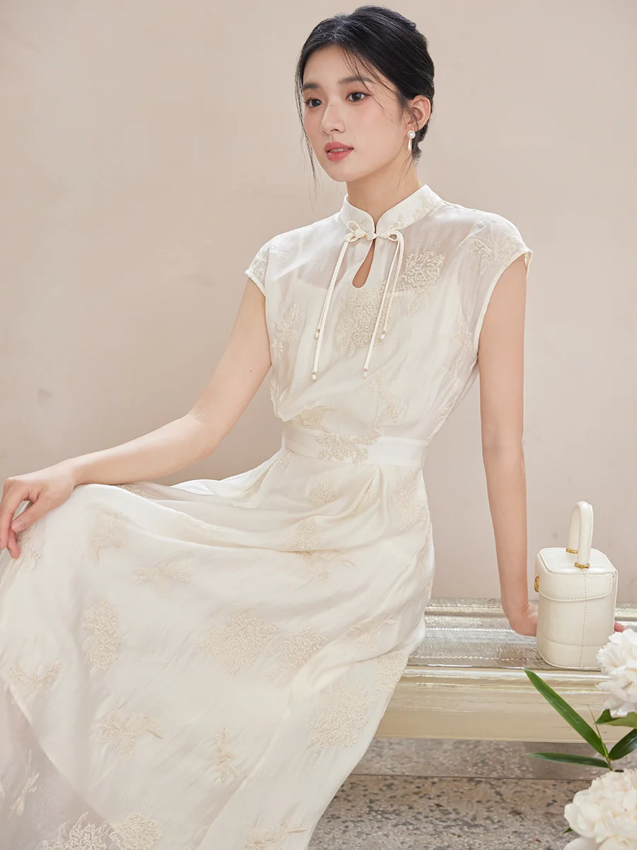 Новое китайское платье с вышивкой для женщин, летнее, с завышенной талией, воротником-каплей, улучшенное, из смесового шелка
Новое китайское платье с вышивкой для женщин, летнее, с завышенной талией, воротником-каплей, улучшенное, из смесового шелка