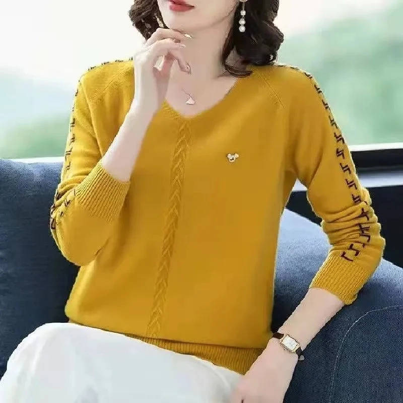 2023 New Women Knitted Sweaters And Pullovers Spring Autumn Long Sleeve V-neck Jumper Female Loose Knitwear Mujer Jumper Full
2023 New Women Knitted Sweaters And Pullovers Spring Autumn Long Sleeve V-neck Jumper Female Loose Knitwear Mujer Jumper Full