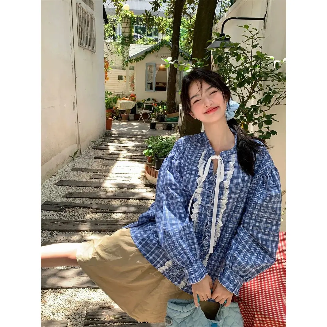 Sweet Style Blue Plaid Shirt Women's Loose Lantern Sleeve Top with Bow Tie Heavy Work Floral Lace Trim Spring New Arrival
Sweet Style Blue Plaid Shirt Women's Loose Lantern Sleeve Top with Bow Tie Heavy Work Floral Lace Trim Spring New Arrival